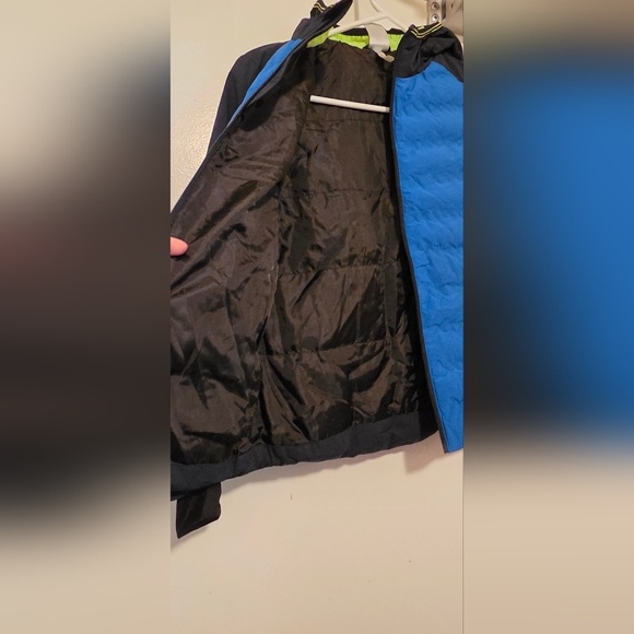 Gerry Weber Kids Two-Tone Puffer Jacket - Picture 5 of 9